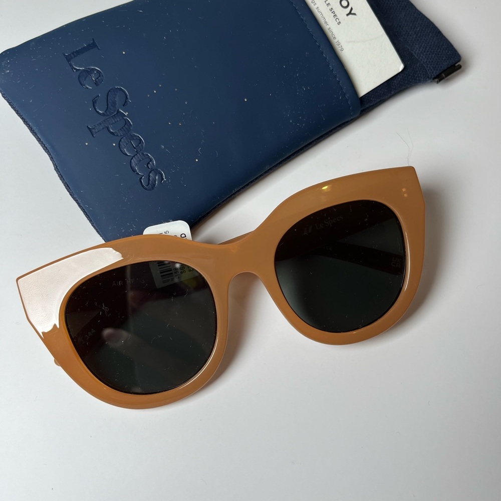 Anthropologie Le Specs air heart sunglasses